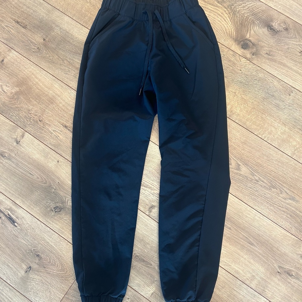 Women’s Adidas Ultimate365 WIND.RDY Golf Joggers